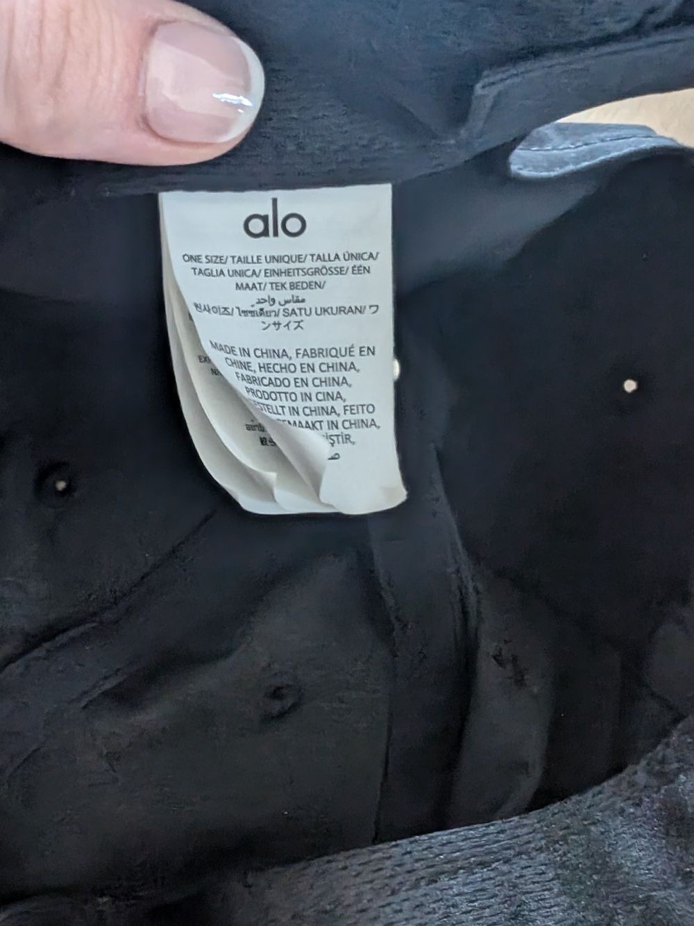 ALO Yoga Performance Off Duty Cap Black - Picture 3 of 3